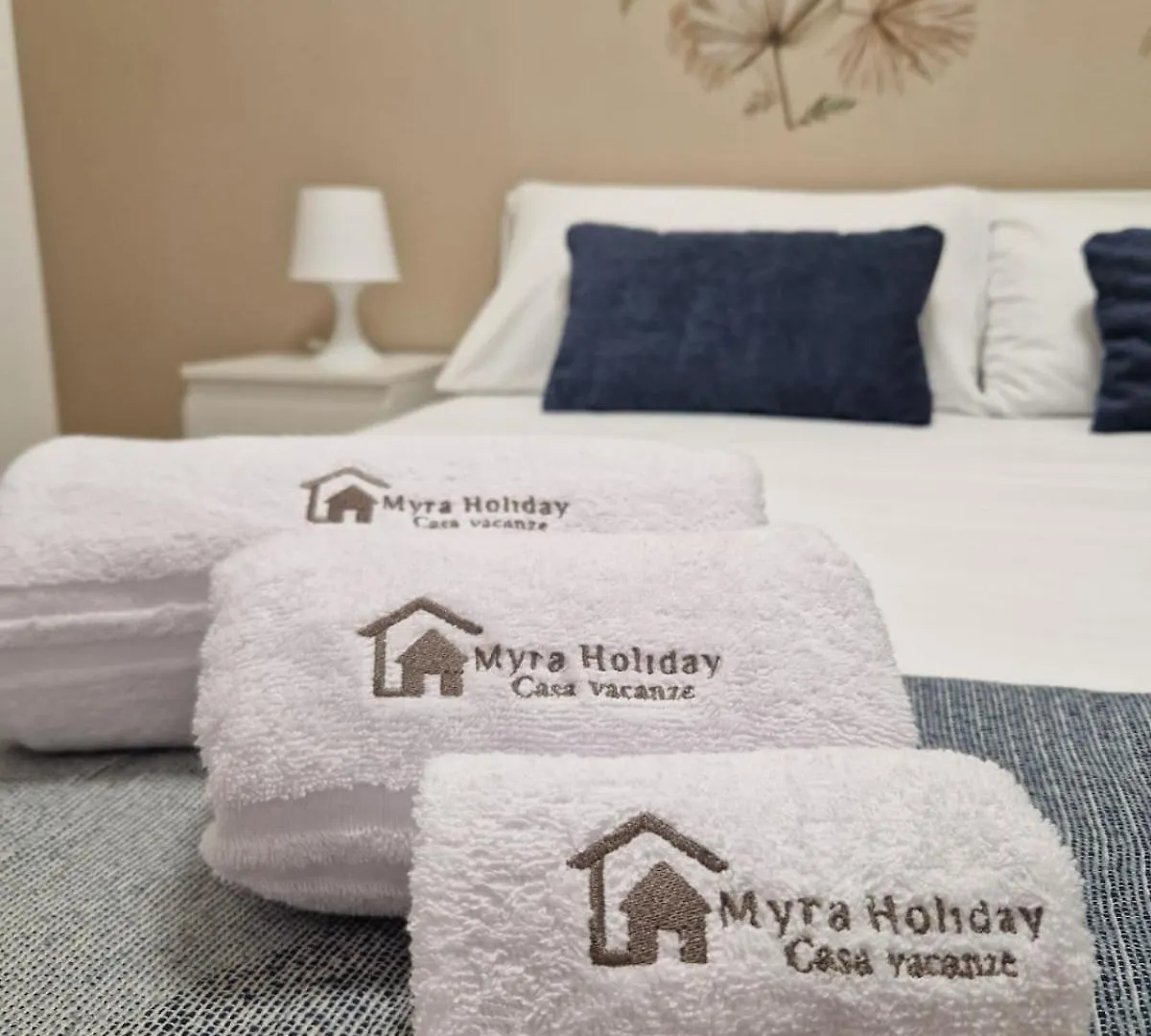 Myra Holiday Syracuse